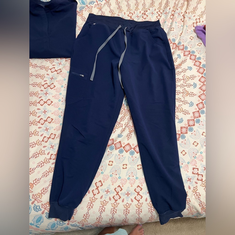 FIGS High waisted Zamora Joggers